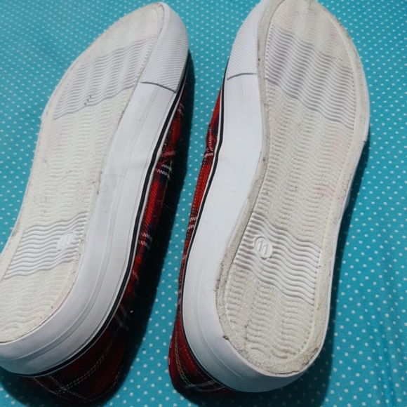 Plaid Canvas Shoe - Picture 3 of 3